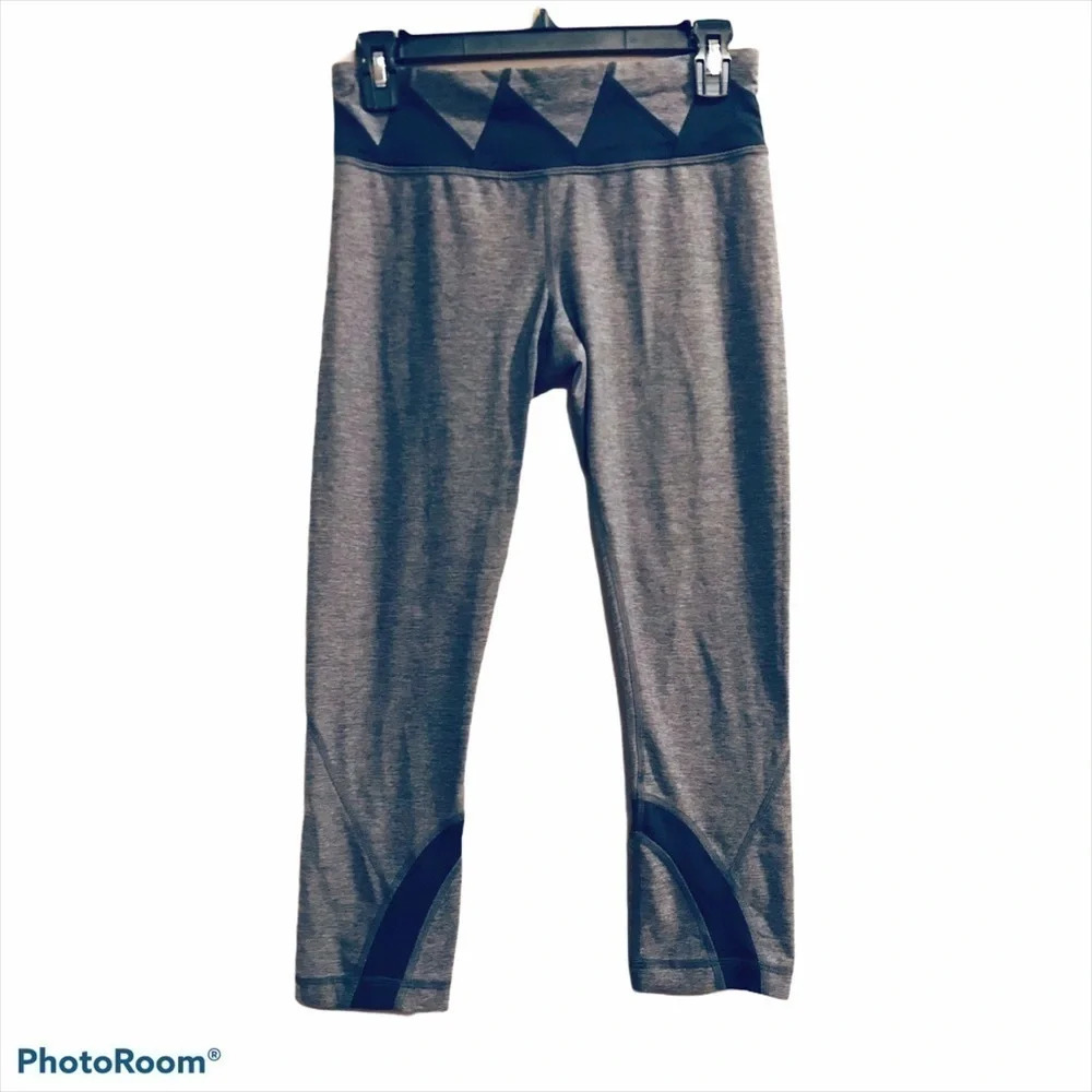 Lululemon Run Inspire Crop II Luxtreme 6 Heathered Deep Coal Cropped Leggings